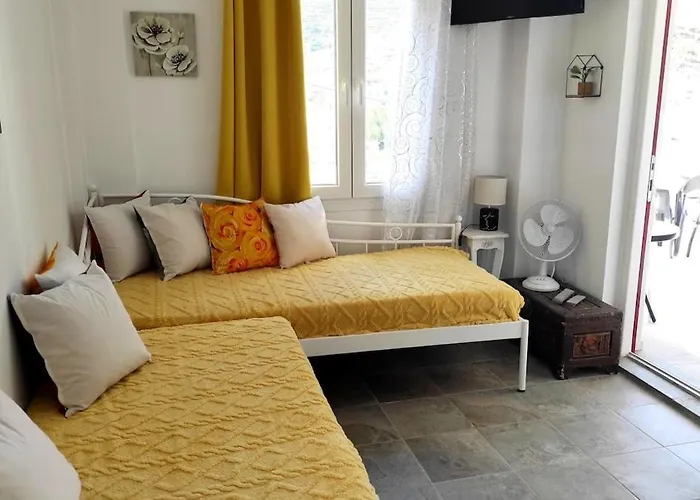 Blue Port - Sifnos Faros