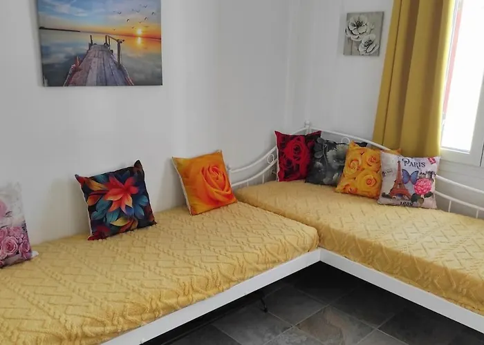 Blue Port - Sifnos * Faros