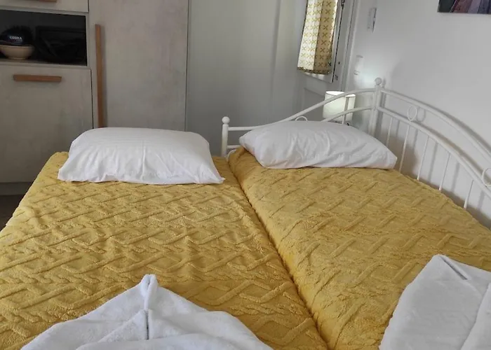 Blue Port - Sifnos Faros